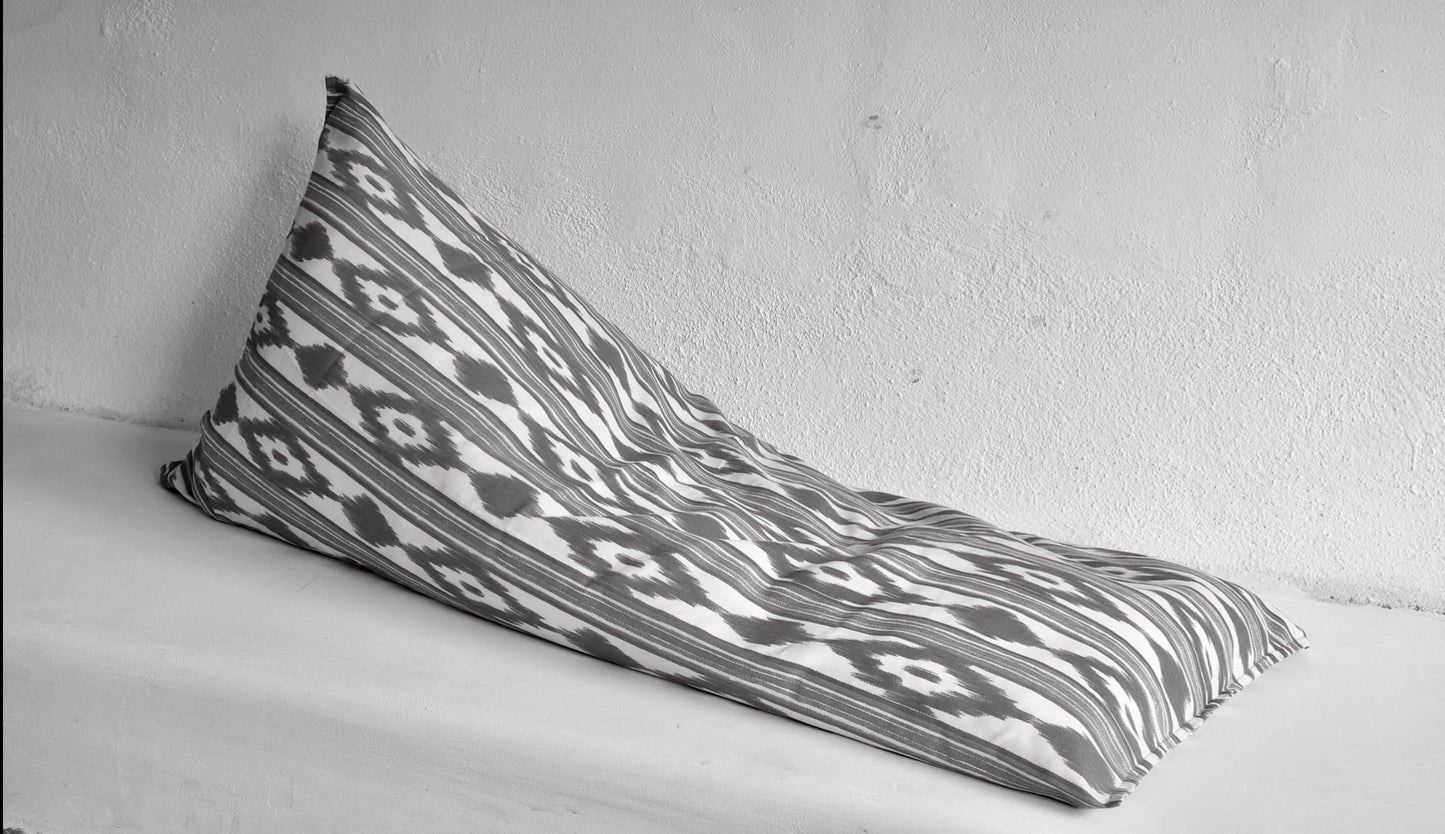 MALLORCA POUCH BEAN BAG