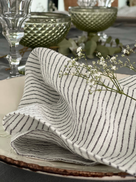 LINEN TABLECLOTH