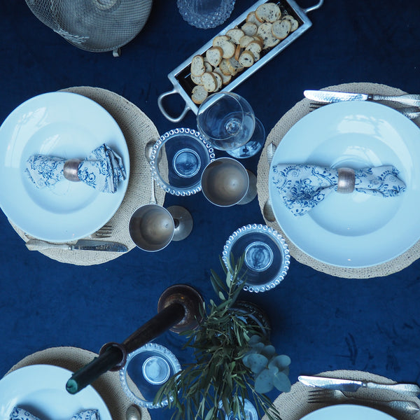 VELVET TABLECLOTH