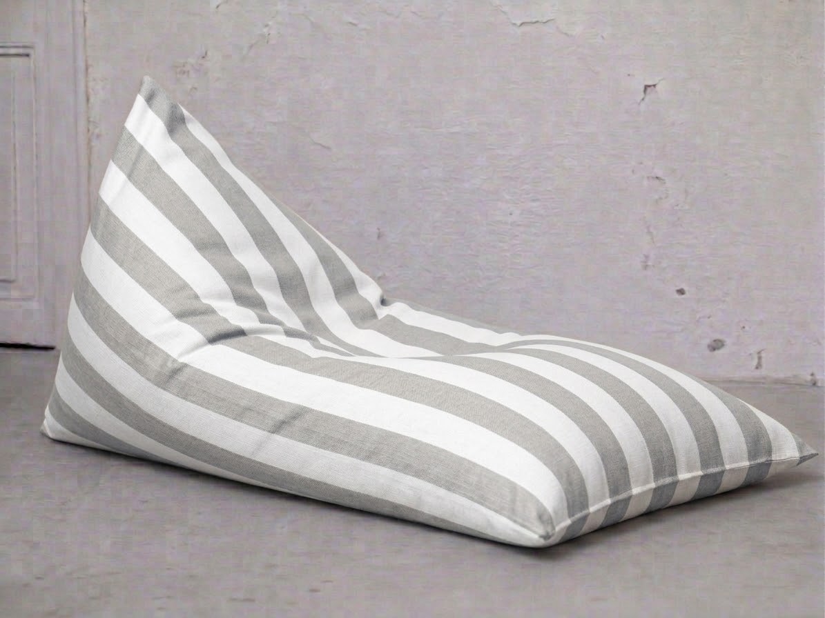 BEAN BAG PUFF WIGHT AUSSEN