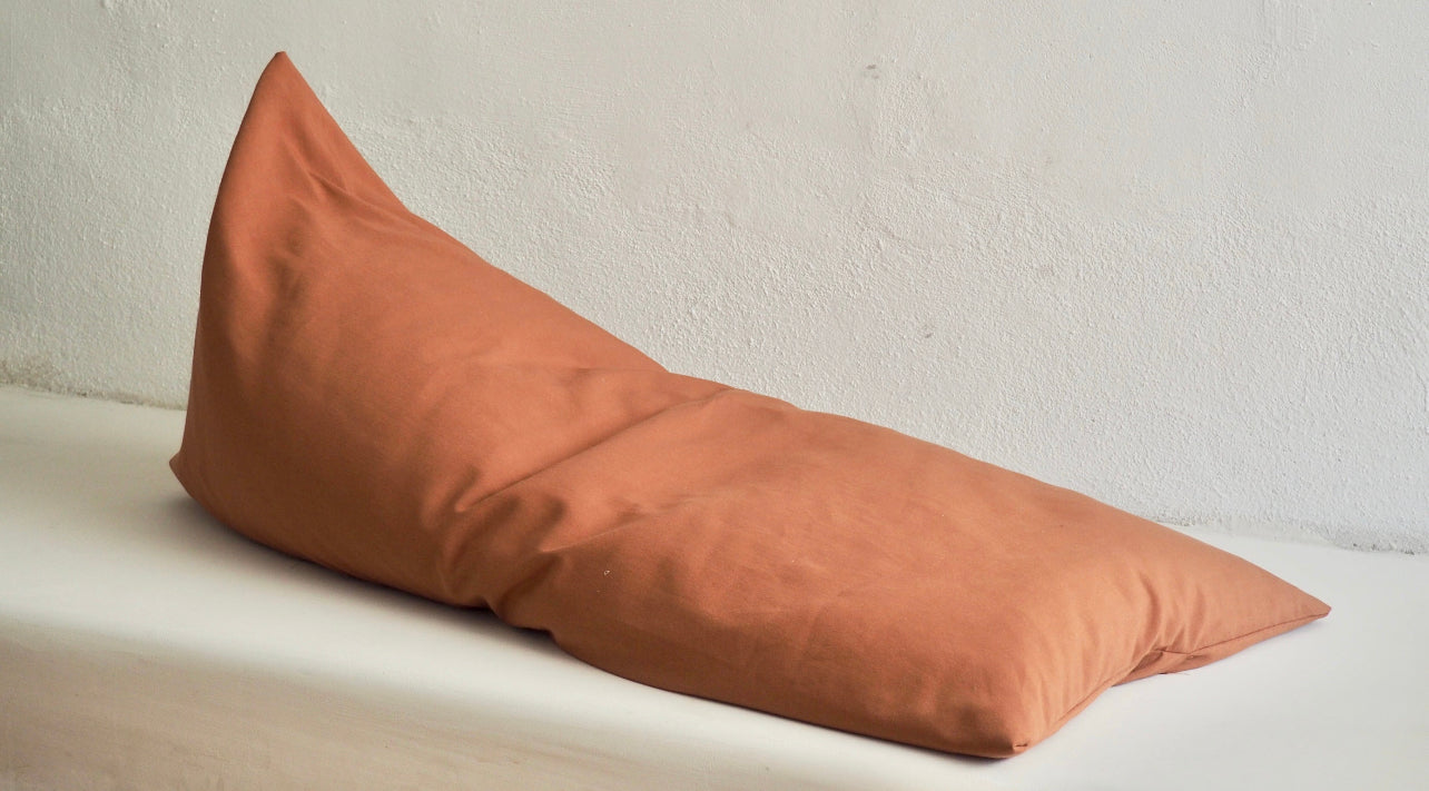 BEANBAG PUFF WIGHT EXTERIOR